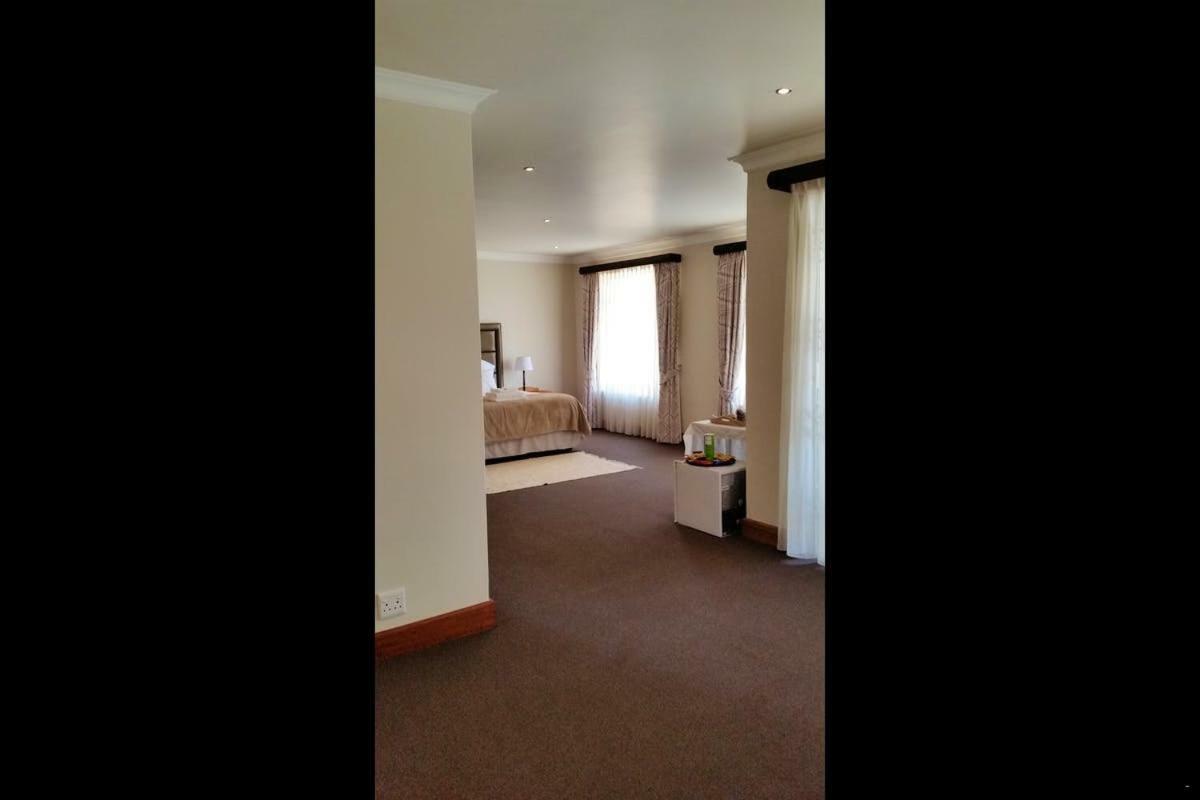 6 On Acacia Panzió Johannesburg Kültér fotó